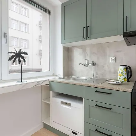 Cosy In Center With Desk For Remote Work By Renters * 그디니아
