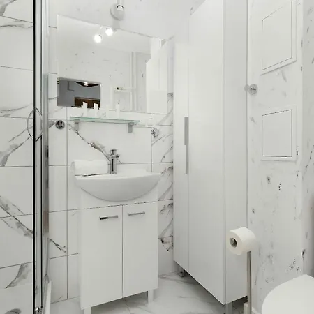 Lägenhet Cosy In Center With Desk For Remote Work By Renters Gdynia