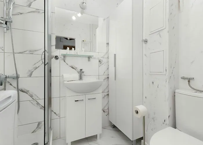 Апартаменты Cosy In Center With Desk For Remote Work By Renters Гдыня